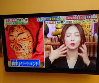 ハーブピーリング/韓国肌管理/フェイシャル/毛穴洗浄/眉毛/顔脱毛【糸脱毛専門】rev所属・ハーブピーリング🌹 毛穴洗浄❤️眉waxのエステ・リラクイメージ