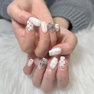 ネイル Azusa🩵 ネイル💅🏻南森町のネイルデザイン