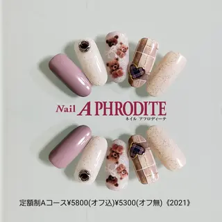 ネイル Nail  Aphroditeのネイルデザイン