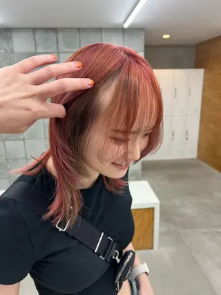 ミディアム スタイリスト ANNAのヘアスタイル