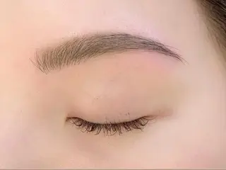 アイブロウ 🩰Misaki🦢 🪞のマツエク・マツパデザイン