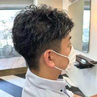 ショート パーマ メンズ 守屋 寿哉のヘアスタイル