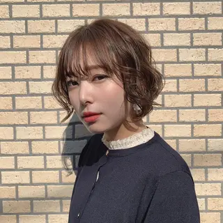 ミディアム カラー パーマ 透明感カラー 板橋　島村美咲のヘアスタイル