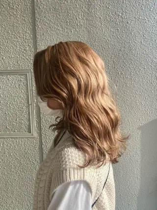 ミディアム Crea la Luce 天神西通り店【クレアラルーチェ】所属・クレアラルーチェ 天神西通りのマツエク・マツパデザイン