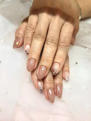 ミディアム ルミエナ銀座 SHIMIZUのネイルデザイン