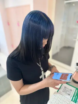 カラー KUREA /縮毛矯正 ブリーチのヘアスタイル