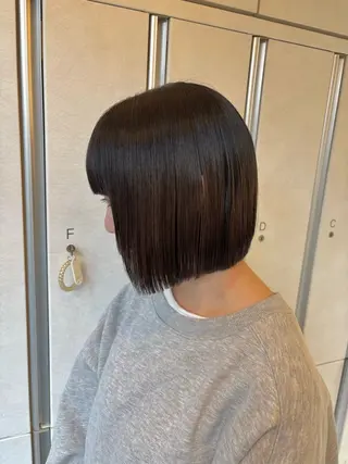 ショート Iris by artina 武蔵小杉店【イリス バイ アルティナ】所属・🎼レイヤー/顔周り カット/nene♬のヘアスタイル