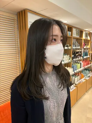 ロング OASIS AVEDA ザ・ペニンシュラ東京所属・OASISAVEDA 真生のヘアスタイル