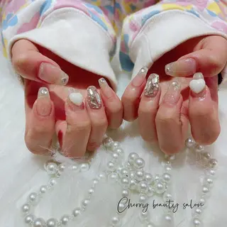 ネイル SAKURA 🍒のネイルデザイン