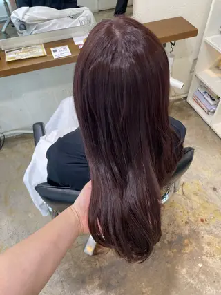 セミロング カラー MIOベージュカラー 柔らかいカラーのヘアスタイル