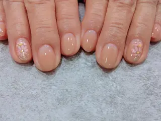 ネイル nail  -es-のネイルデザイン