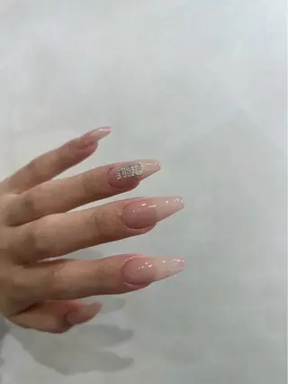 ネイル 浅野 優衣のネイルデザイン