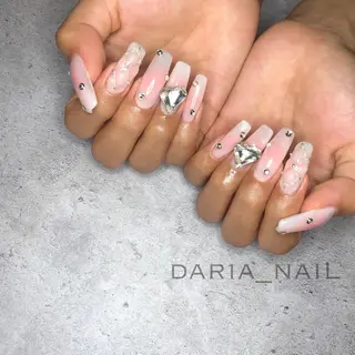 ネイル DARIA Nailsのネイルデザイン
