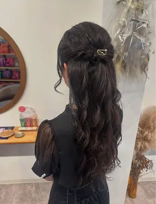 ロング ヘアアレンジ nabi所属・梅田 薫のヘアスタイル