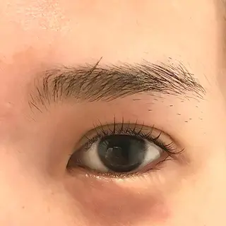 マツエク・マツパ miel大宮店所属・矢部 奈々の眉毛・アイブロウイメージ