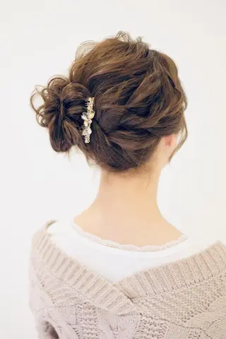 セミロング ヘアアレンジ 北村 ひとみのヘアスタイル