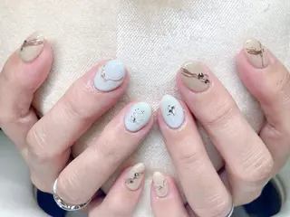 ネイル ECLAT エクラ所属・寺山 千鶴のネイルデザイン