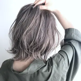 ミディアム カラー グランジヘア 無造作ヘアHYUGAのヘアスタイル