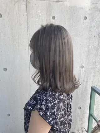 ミディアム 梅山 美侑のヘアスタイル