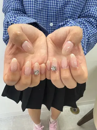 ネイル Bianca関内 USUI🐢のネイルデザイン