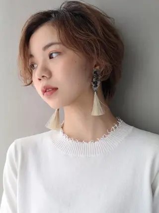 ショート カラー SALOWIN梅田茶屋町店所属・ウルフレイヤーカット /チヒロのヘアスタイル