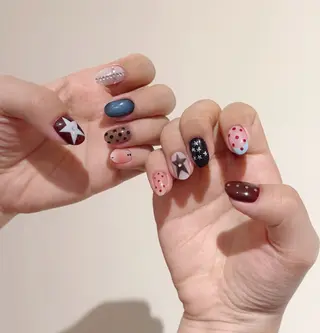 ネイル 高木 維麗絲のネイルデザイン