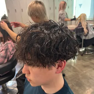 メンズ フェザーパーマ職人 🪽yutoのヘアスタイル