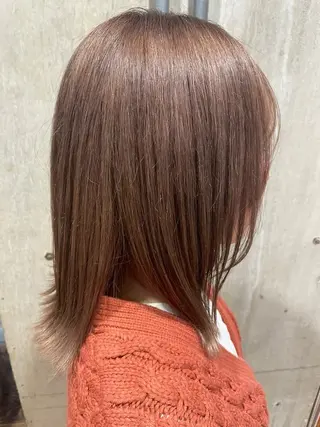 ミディアム カラー ワタナベ アオイのヘアスタイル