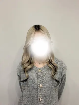 セミロング 🦋REISA🦋 エクステ×ハイトーンのヘアスタイル