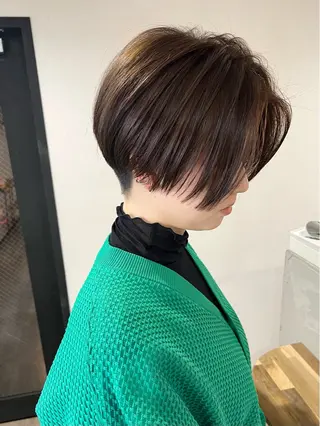 ショート 🌱小顔魅せカット 透明感カラー/泉綺のヘアスタイル