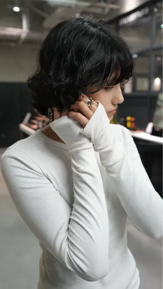 ミディアム パーマ 小田 晃瑛のヘアスタイル