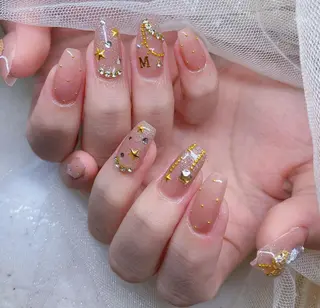 ネイル Queens PUPUのネイルデザイン