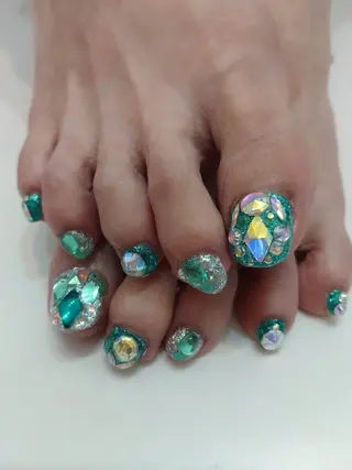 ネイル エステとネイル ローズコンフォートのネイルデザイン