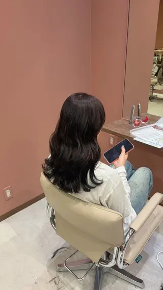 セミロング カラー nina / HINA⠀のヘアスタイル