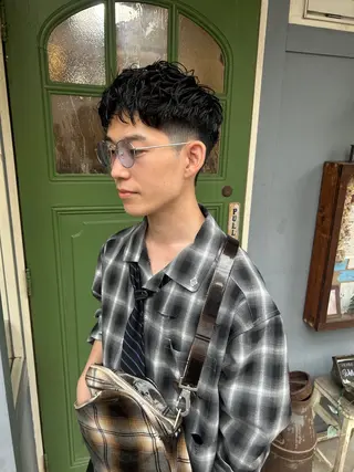 ショート パーマ メンズ 清水千優/パーマ/透 明感カラー/メンズのヘアスタイル