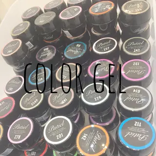 ネイル M O M Oのネイルデザイン