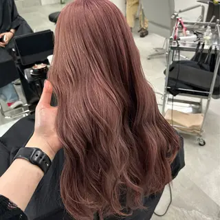 ロング カラー REAL 心斎橋所属・ブリーチ/ベージュ /デザイン/ナツミのヘアスタイル