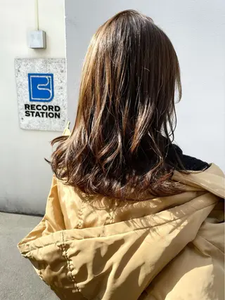 セミロング カラー ヘアアレンジ 〽️magico/ ウルフDaiki〽️のヘアスタイル