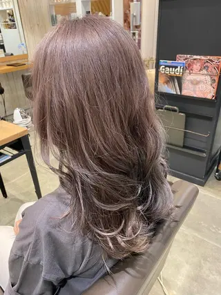 カラー 井上 舞のヘアスタイル