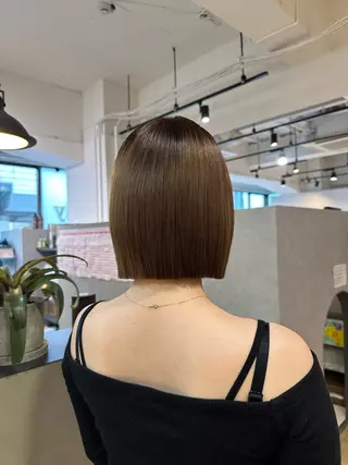 ショート 足立 采弥のヘアスタイル