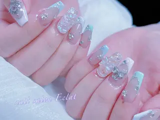 ネイル ネイルサロンエクラ 🫧Shizukaのネイルデザイン