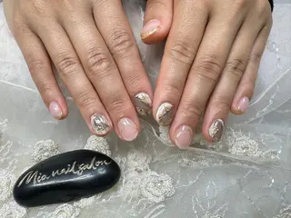 ショート Mia 自宅ネイルサロンのネイルデザイン