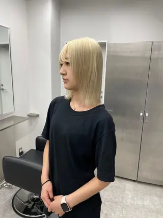 セミロング 複雑履歴修正/ ハイトーン職人/拓真のヘアスタイル