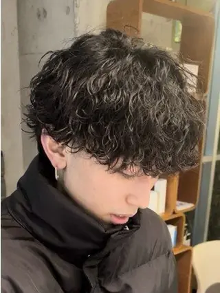 パーマ メンズ 三輪 南月のヘアスタイル