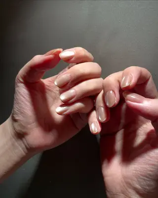 ネイル Nailsalon Repos.所属・Rika🌼 シンプル•マグネットのネイルデザイン