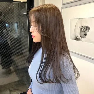 ロング カラー カジュアルを女っぽく 𝗮𝘆𝗮𝗰𝗼のヘアスタイル