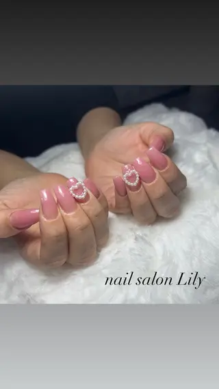 ネイル nail salon Lily所属・藤田 璃々のネイルデザイン