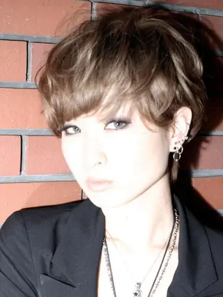 ショート カラー ブルーヘブン TAKESHIのヘアスタイル