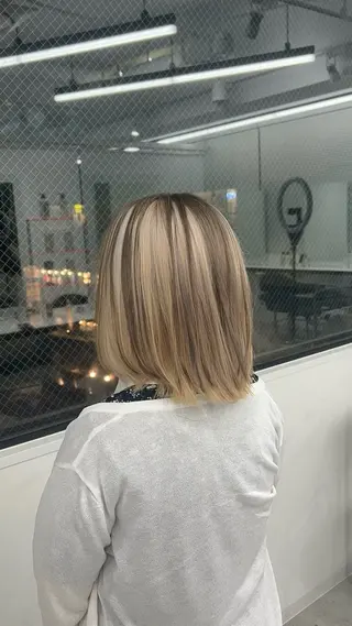 ロング カラー エフェクトブリーチ／ レイヤーカット／翔のヘアスタイル