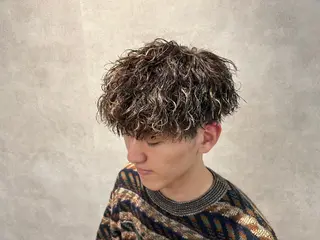 ミディアム カラー パーマ メンズ 🔥メンズ専門🔥 塩拓巳のヘアスタイル